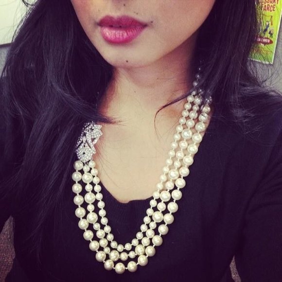 S&D [V] 2-in-1 Elegantly Edgy Daisy Pearl & Hematite Statement NecklaceB… - Picture 8 of 16